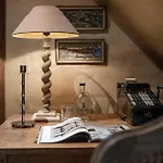 Splinternieuwe kamer in oud bankgebouw