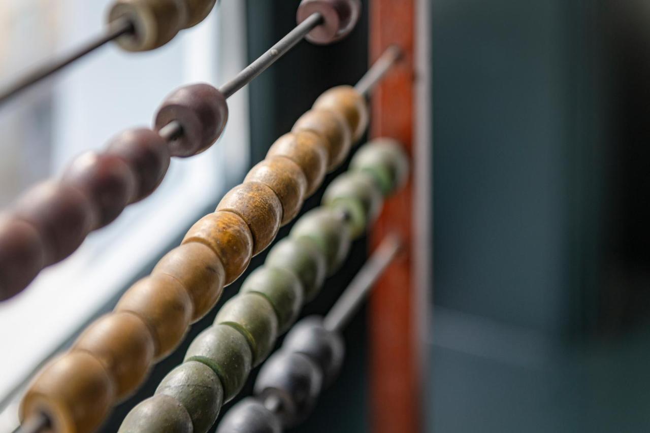 Splinternieuwe In Oud Bankgebouw * Brugge