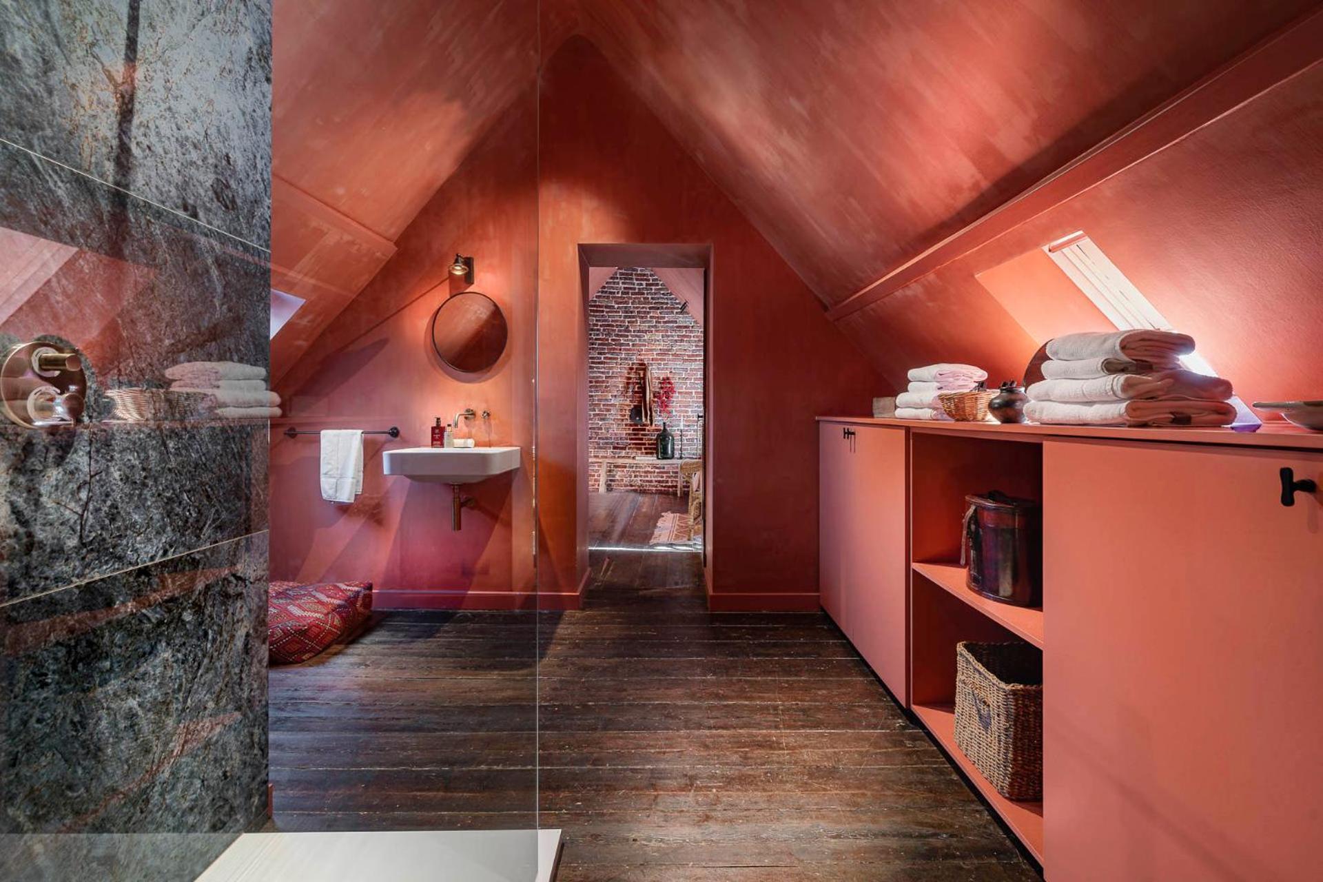 Splinternieuwe In Oud Bankgebouw Vakantiehuis