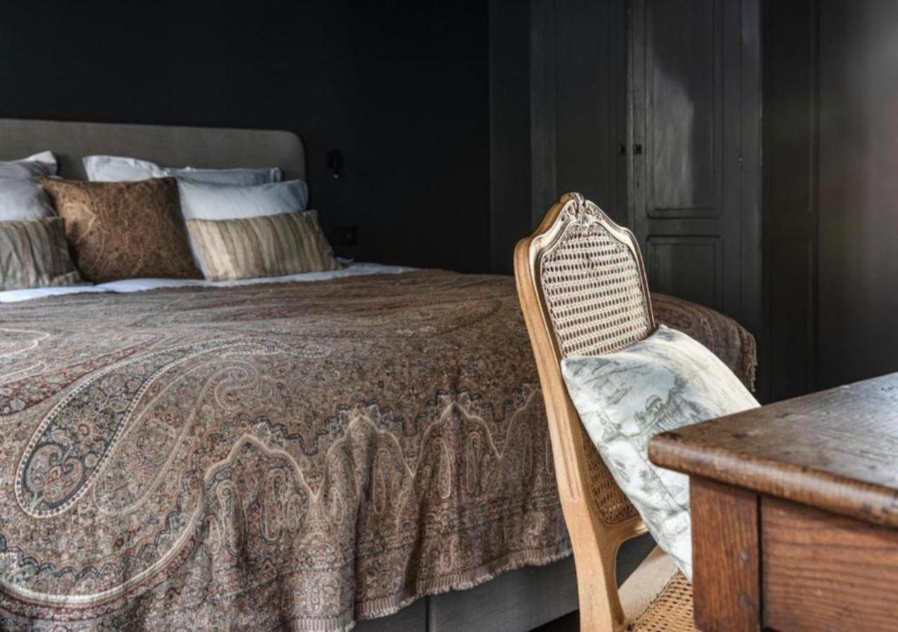 The Bank 1869 - Unique Guestrooms In The Historic Center Of Holiday home