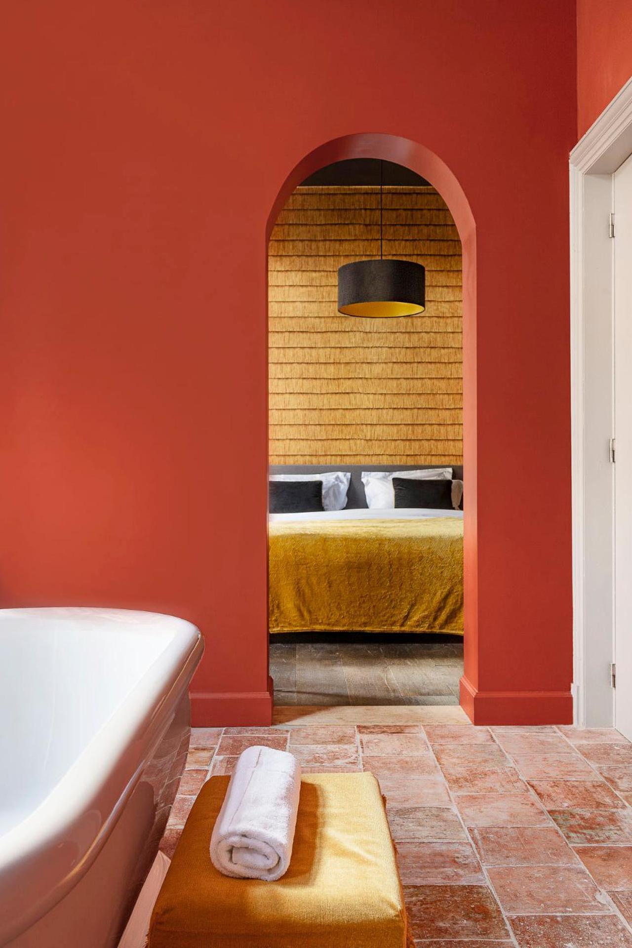 The Bank 1869 - Unique Guestrooms In The Historic Center Of Bruges